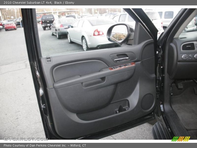 Black / Ebony 2010 Chevrolet Suburban LT 4x4