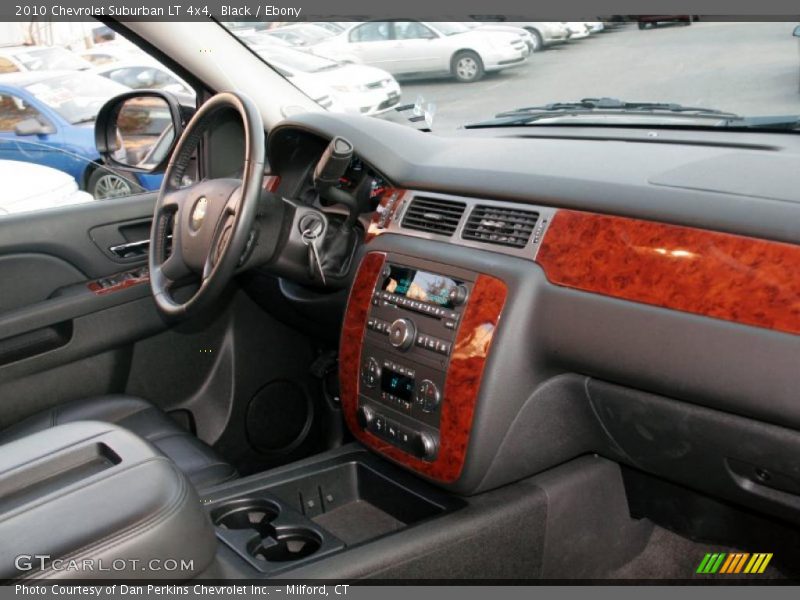Black / Ebony 2010 Chevrolet Suburban LT 4x4