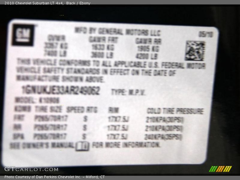 Black / Ebony 2010 Chevrolet Suburban LT 4x4