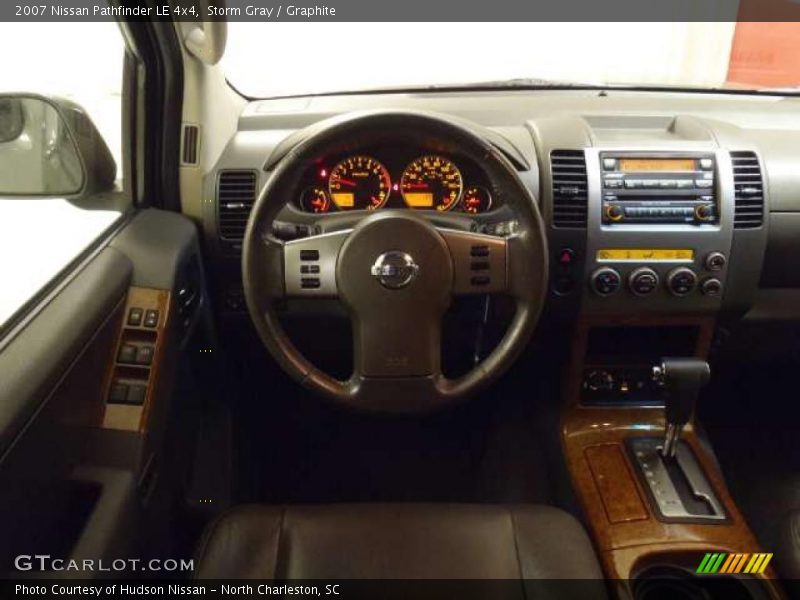 Storm Gray / Graphite 2007 Nissan Pathfinder LE 4x4