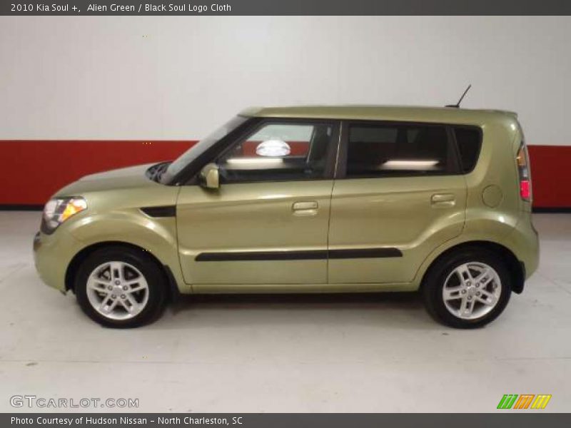 Alien Green / Black Soul Logo Cloth 2010 Kia Soul +
