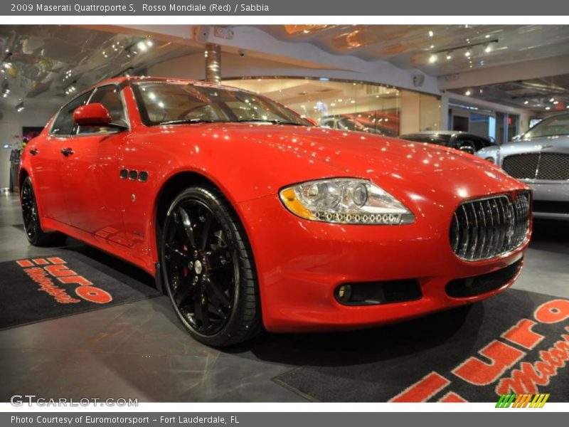 Rosso Mondiale (Red) / Sabbia 2009 Maserati Quattroporte S