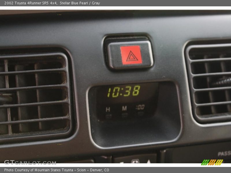 Stellar Blue Pearl / Gray 2002 Toyota 4Runner SR5 4x4