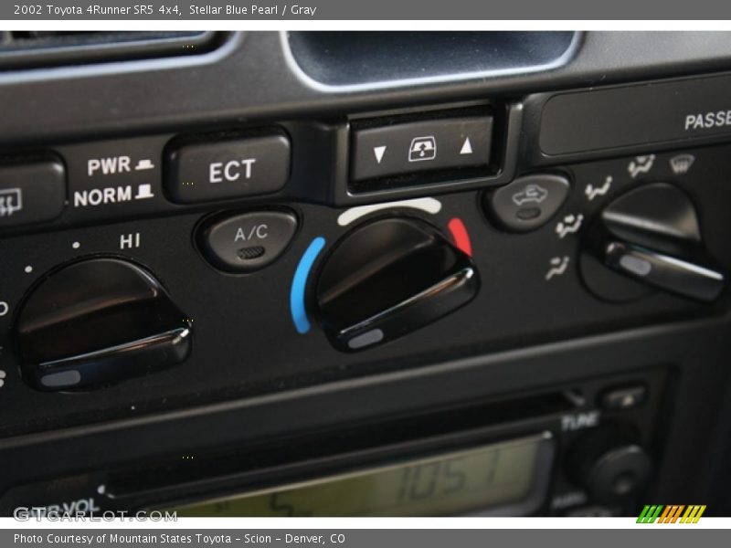 Stellar Blue Pearl / Gray 2002 Toyota 4Runner SR5 4x4