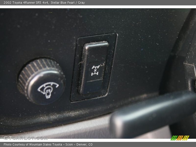 Stellar Blue Pearl / Gray 2002 Toyota 4Runner SR5 4x4