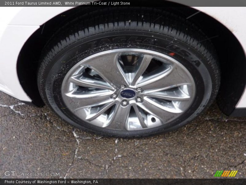 White Platinum Tri-Coat / Light Stone 2011 Ford Taurus Limited AWD