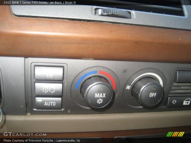 Jet Black / Beige III 2002 BMW 7 Series 745i Sedan