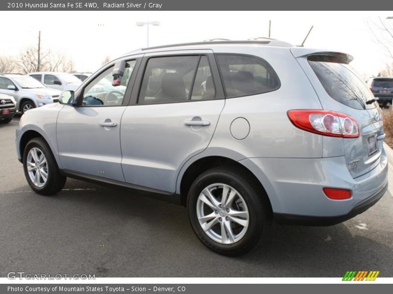 Radiant Silver / Gray 2010 Hyundai Santa Fe SE 4WD