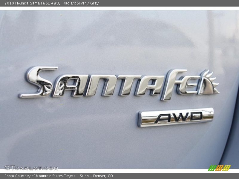 Radiant Silver / Gray 2010 Hyundai Santa Fe SE 4WD