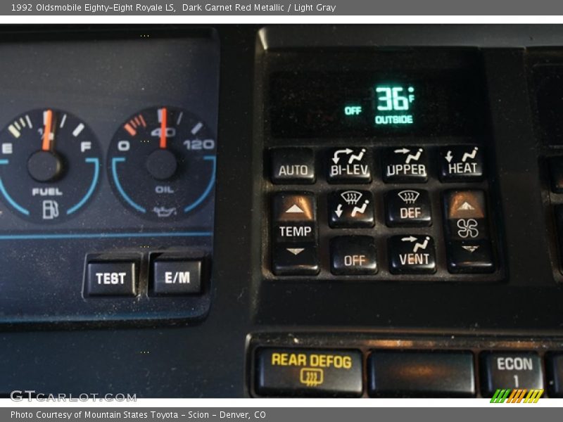 Controls of 1992 Eighty-Eight Royale LS