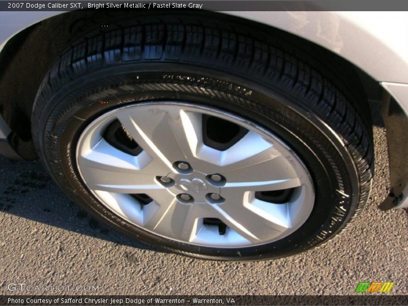 Bright Silver Metallic / Pastel Slate Gray 2007 Dodge Caliber SXT