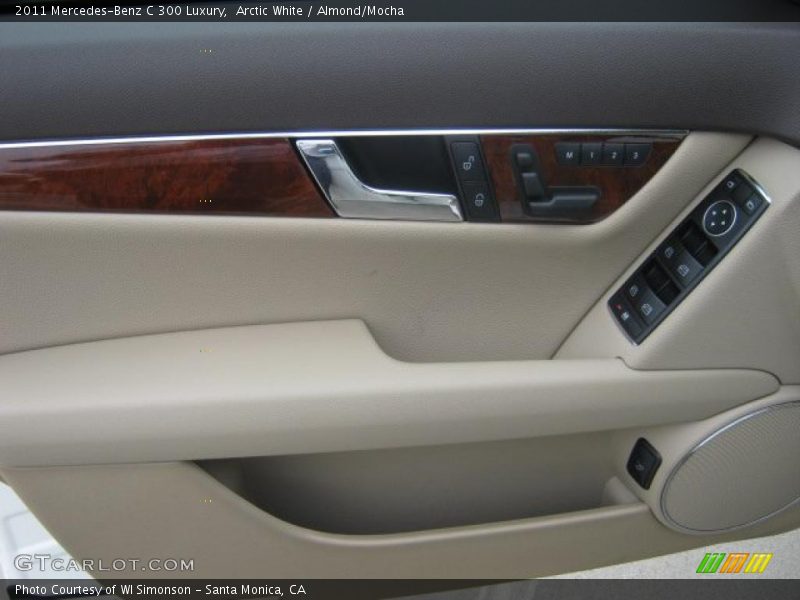Arctic White / Almond/Mocha 2011 Mercedes-Benz C 300 Luxury