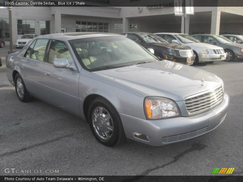 Blue Ice / Shale 2005 Cadillac DeVille Sedan