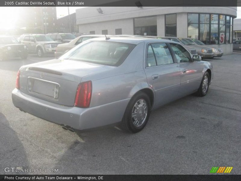 Blue Ice / Shale 2005 Cadillac DeVille Sedan