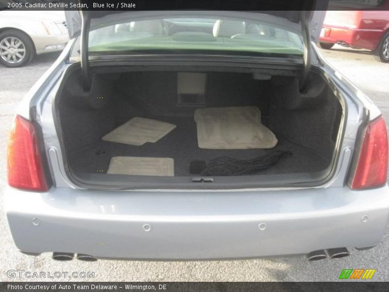 Blue Ice / Shale 2005 Cadillac DeVille Sedan