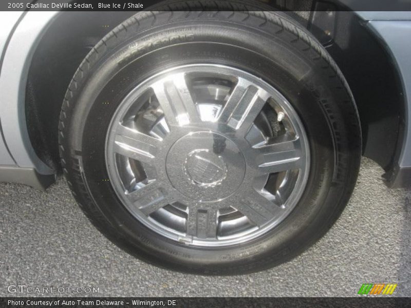 Blue Ice / Shale 2005 Cadillac DeVille Sedan