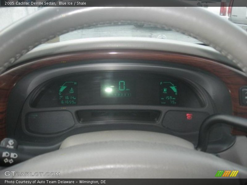 Blue Ice / Shale 2005 Cadillac DeVille Sedan