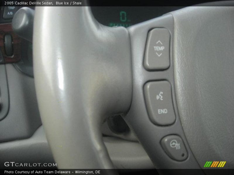 Blue Ice / Shale 2005 Cadillac DeVille Sedan