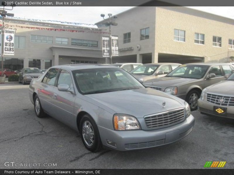 Blue Ice / Shale 2005 Cadillac DeVille Sedan