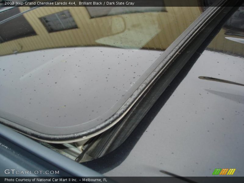 Brilliant Black / Dark Slate Gray 2003 Jeep Grand Cherokee Laredo 4x4