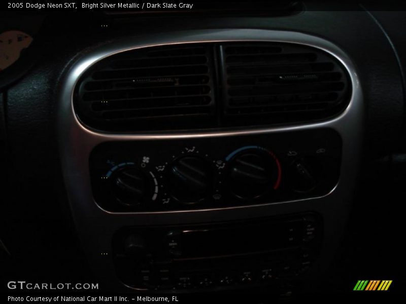 Bright Silver Metallic / Dark Slate Gray 2005 Dodge Neon SXT