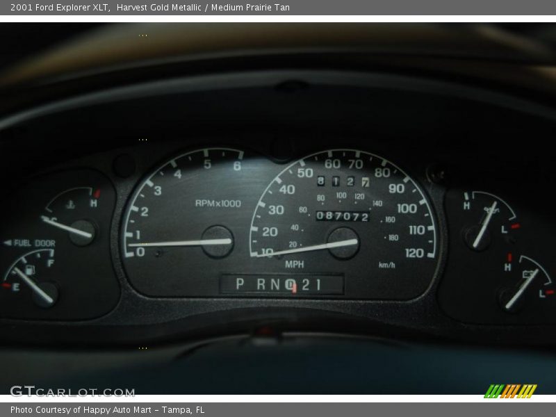 Harvest Gold Metallic / Medium Prairie Tan 2001 Ford Explorer XLT