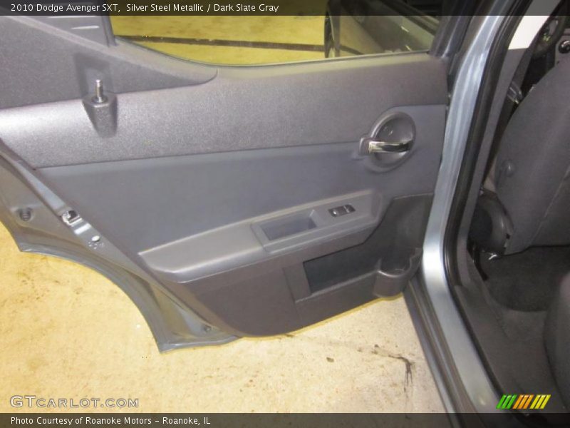 Door Panel of 2010 Avenger SXT