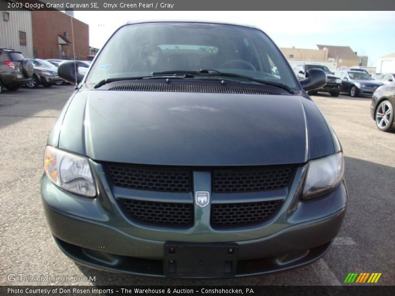 Onyx Green Pearl / Gray 2003 Dodge Grand Caravan SE