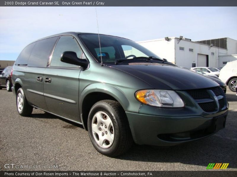 Onyx Green Pearl / Gray 2003 Dodge Grand Caravan SE