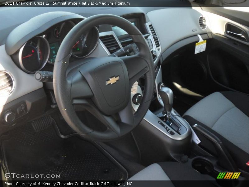 Summit White / Jet Black/Medium Titanium 2011 Chevrolet Cruze LS