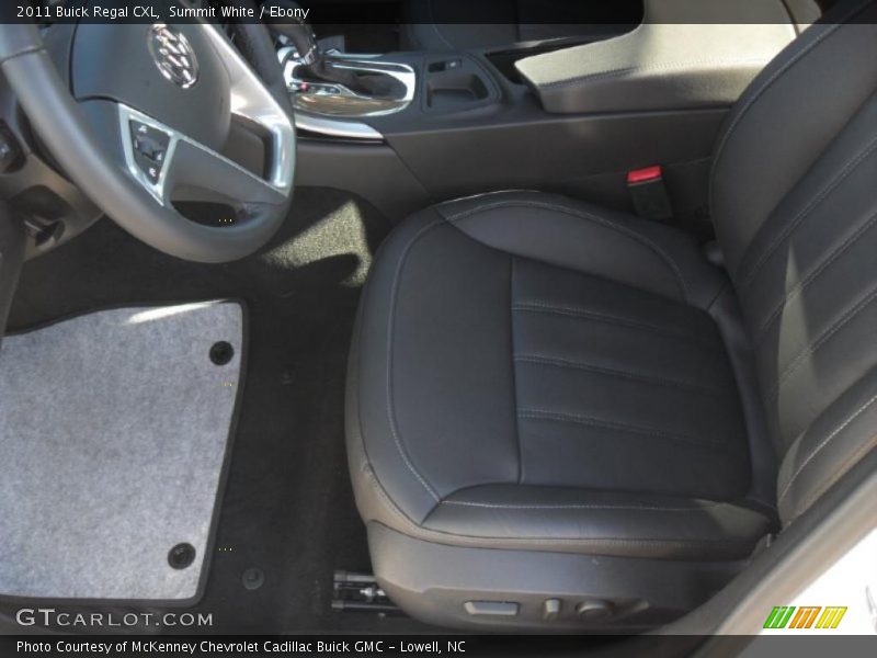 Summit White / Ebony 2011 Buick Regal CXL