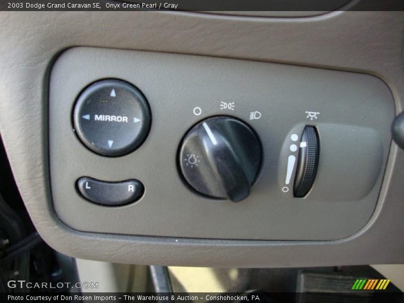 Onyx Green Pearl / Gray 2003 Dodge Grand Caravan SE