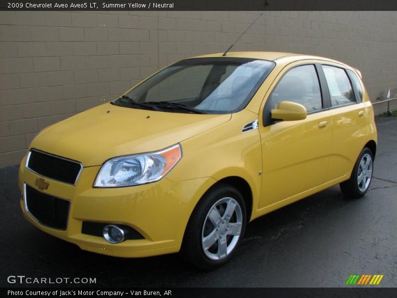 Front 3/4 View of 2009 Aveo Aveo5 LT