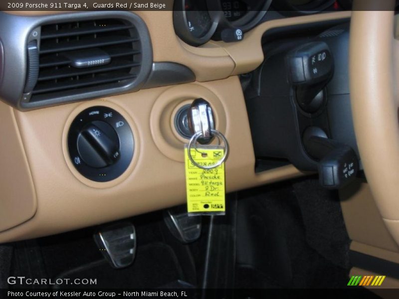 Guards Red / Sand Beige 2009 Porsche 911 Targa 4