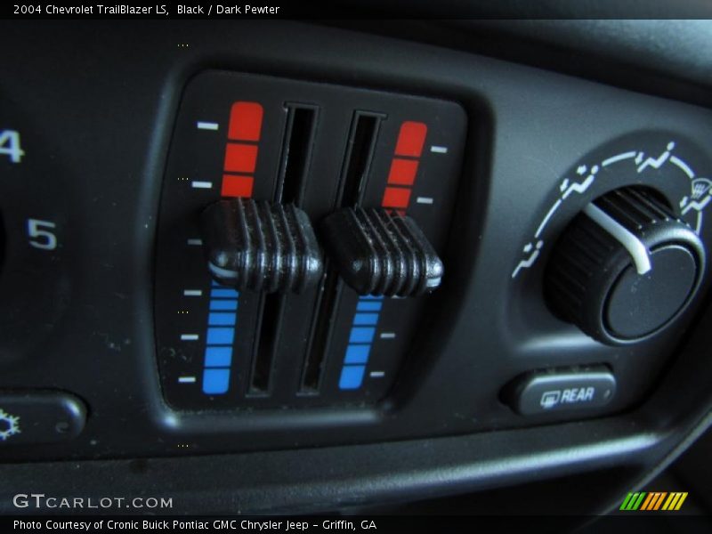 Black / Dark Pewter 2004 Chevrolet TrailBlazer LS