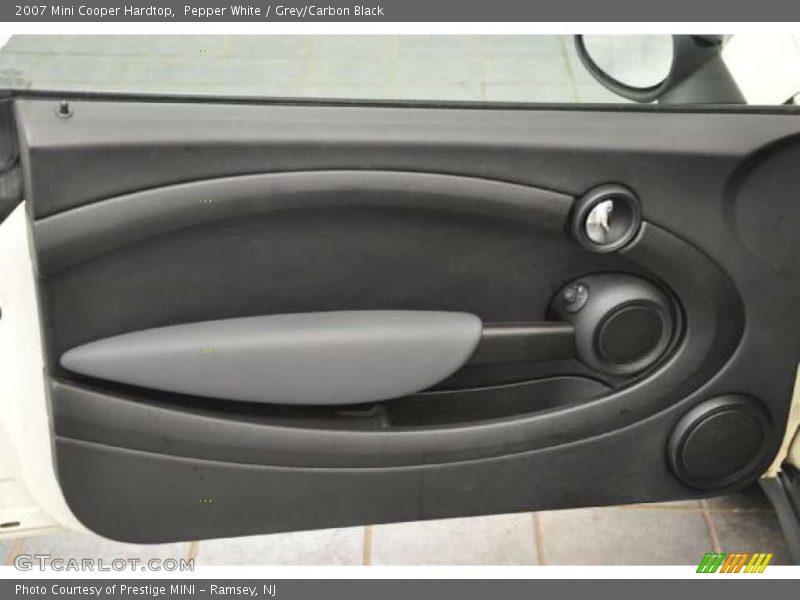 Pepper White / Grey/Carbon Black 2007 Mini Cooper Hardtop