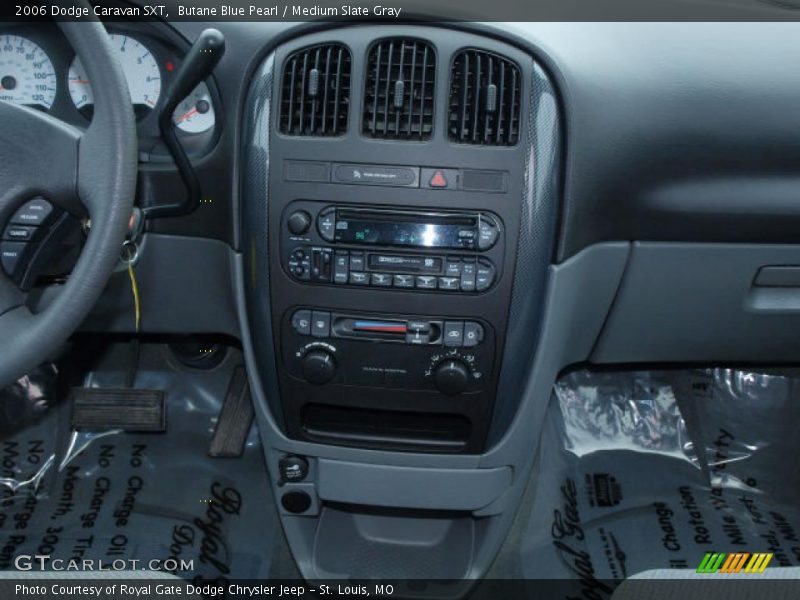 Butane Blue Pearl / Medium Slate Gray 2006 Dodge Caravan SXT