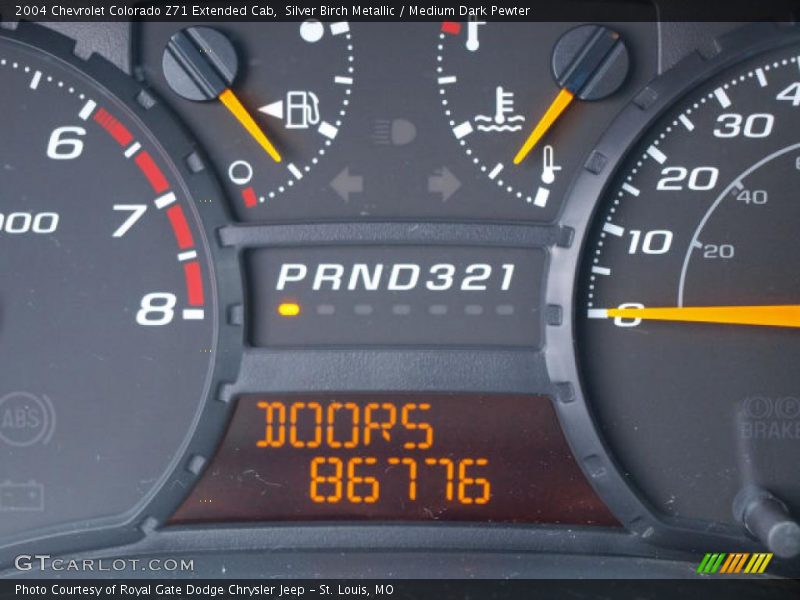 Silver Birch Metallic / Medium Dark Pewter 2004 Chevrolet Colorado Z71 Extended Cab