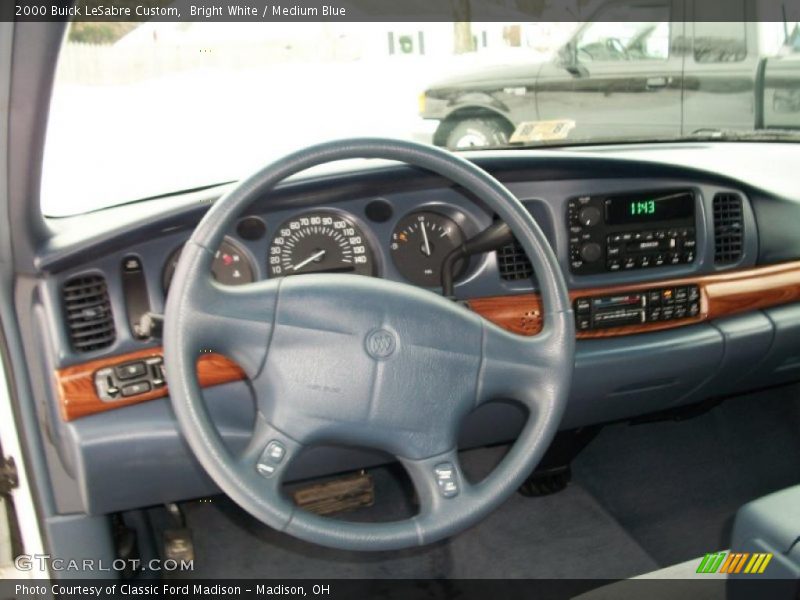 Bright White / Medium Blue 2000 Buick LeSabre Custom