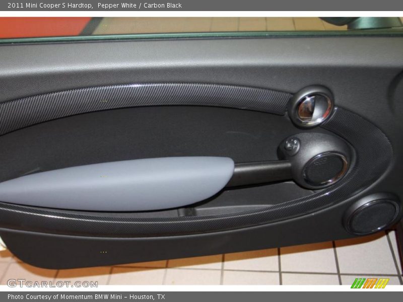 Pepper White / Carbon Black 2011 Mini Cooper S Hardtop