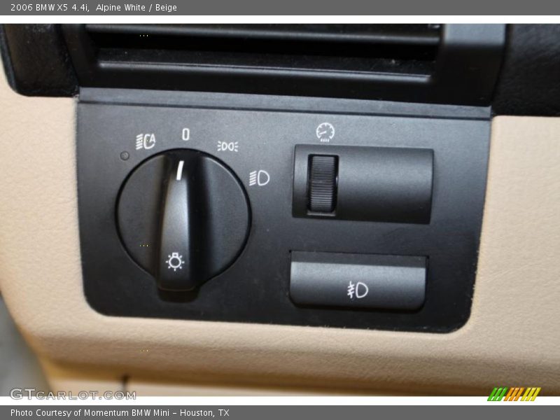 Alpine White / Beige 2006 BMW X5 4.4i