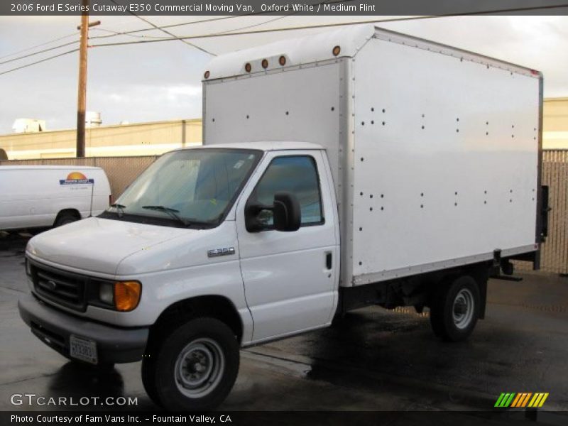 Oxford White / Medium Flint 2006 Ford E Series Cutaway E350 Commercial Moving Van