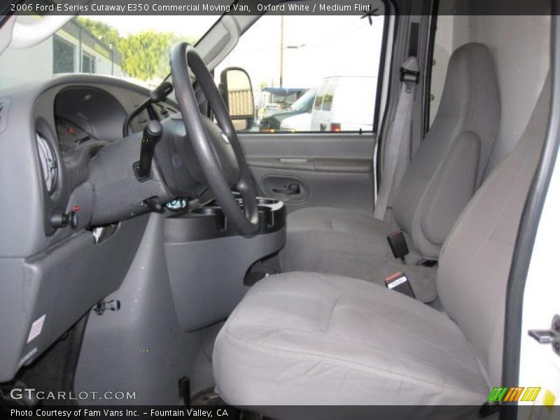 Oxford White / Medium Flint 2006 Ford E Series Cutaway E350 Commercial Moving Van