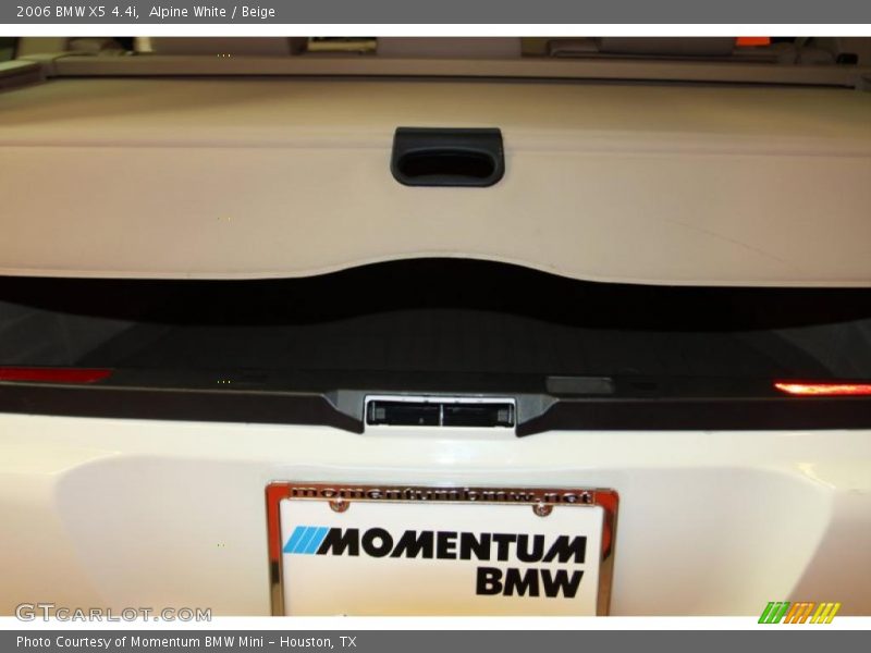 Alpine White / Beige 2006 BMW X5 4.4i