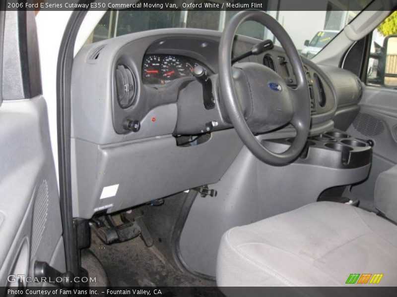 Oxford White / Medium Flint 2006 Ford E Series Cutaway E350 Commercial Moving Van