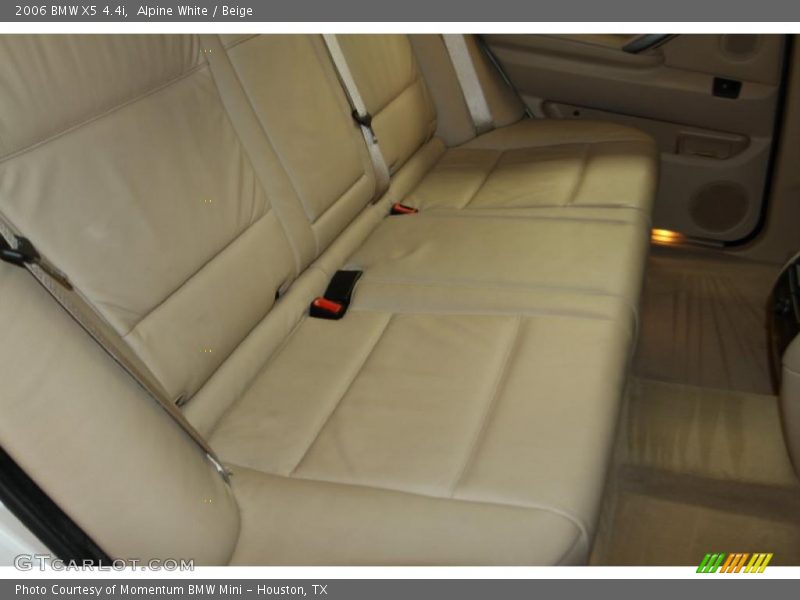 Alpine White / Beige 2006 BMW X5 4.4i