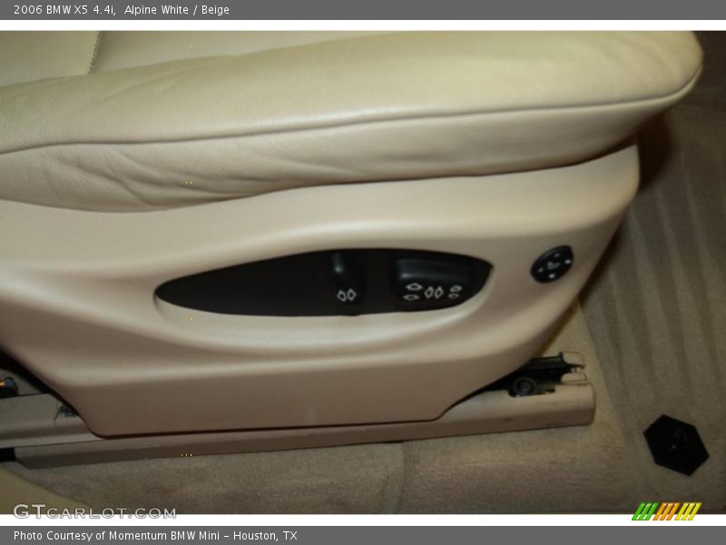 Alpine White / Beige 2006 BMW X5 4.4i