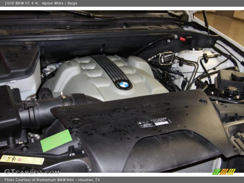 Alpine White / Beige 2006 BMW X5 4.4i