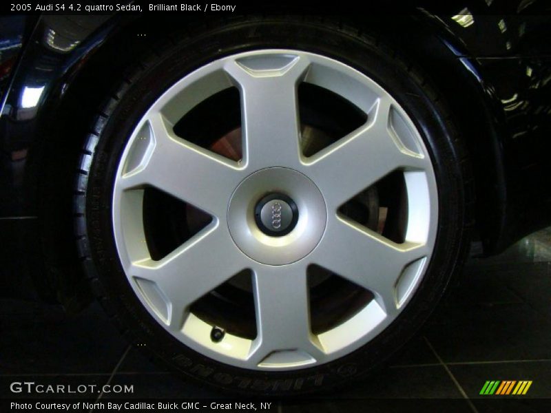  2005 S4 4.2 quattro Sedan Wheel