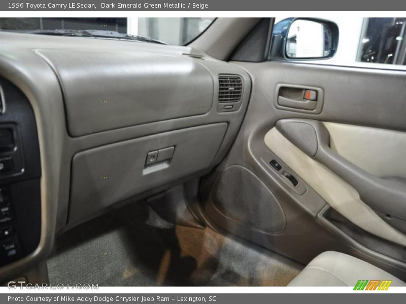 Dark Emerald Green Metallic / Beige 1996 Toyota Camry LE Sedan